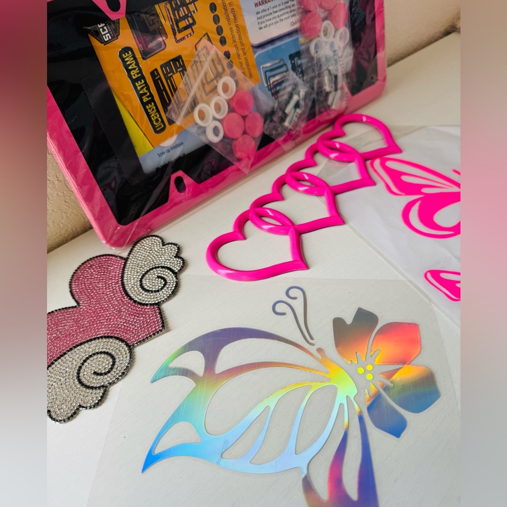 Car accessories!. - Picture 3 of 4